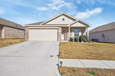 1477 Yachtclub Dr, Pelican Bay, TX 76020