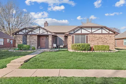 2813 Andrea Ln, Garland, TX 75040
