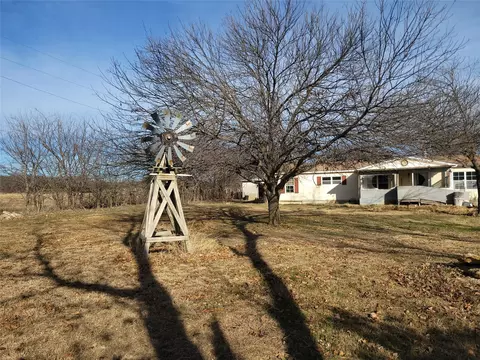 10936 Sam Reynolds Rd, Justin, TX 76247