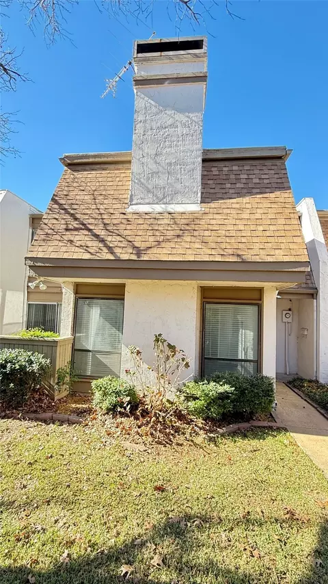 1850 Place One Ln, Garland, TX 75042