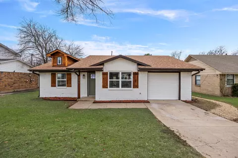 226 W Center St, Duncanville, TX 75116