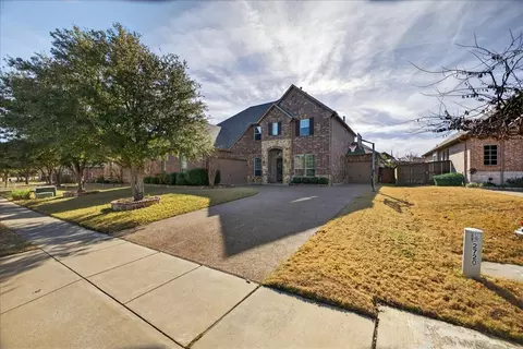 2722 Broadway Dr, Trophy Club, TX 76262