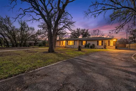 106 Lakeridge Rd, Lakeside, TX 76108