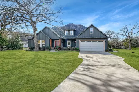 265 Hickory Ct, Quinlan, TX 75474