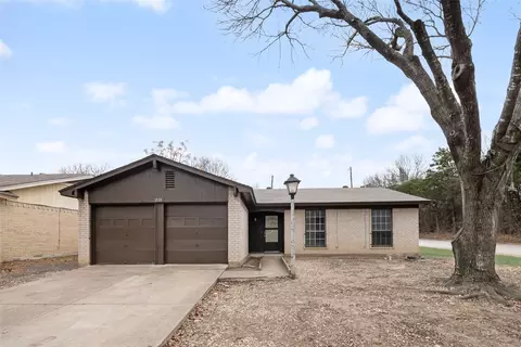 1319 Saturn Dr, Cedar Hill, TX 75104