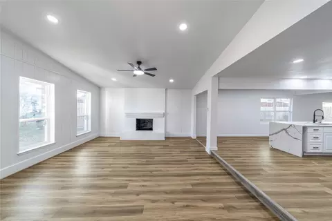 934 Meadowdale Cir, Garland, TX 75043