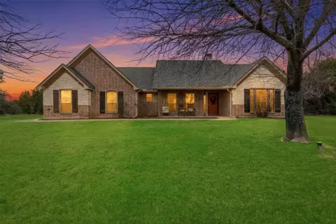 2900 Davis Rd, Granbury, TX 76049