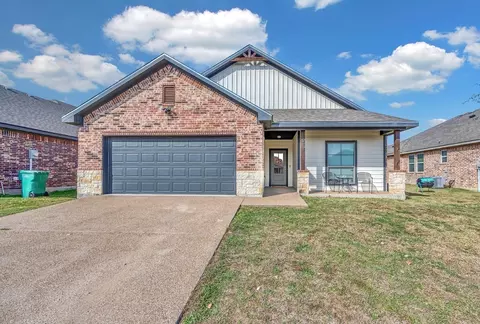 388 Paso Fino, Robinson, TX 76706