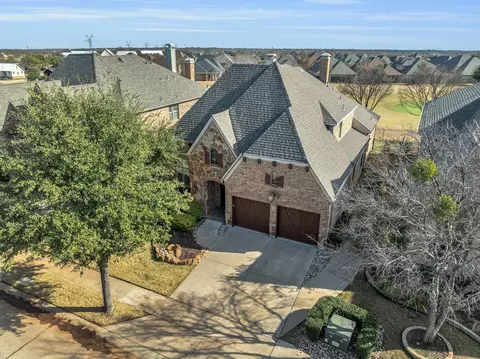 8901 Cypress Creek Rd, Lantana, TX 76226