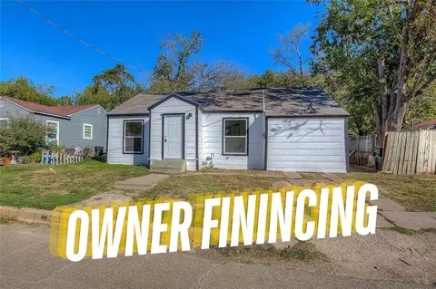 1908 Division St, Greenville, TX 75401