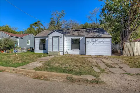 1908 Division St, Greenville, TX 75401