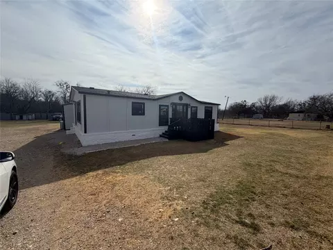 222 Hix Rd, Cleburne, TX 76031