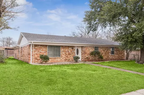9643 Altacrest Dr, Dallas, TX 75227