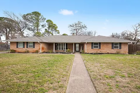 1603 Miller Ct, Pantego, TX 76013