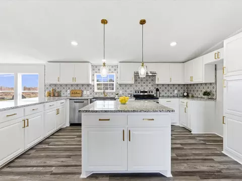 102 Sunshine Meadows Ct, Weatherford, TX 76088
