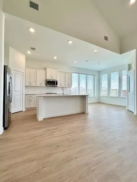 1824 Bryson St, Celina, TX 75009 photo 3