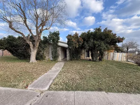 3502 Clover Meadow Dr, Garland, TX 75043