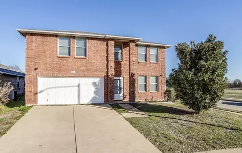 3860 Thoroughbred Trl, Fort Worth, TX 76123