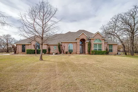 2340 Redstone Rd, Burleson, TX 76028