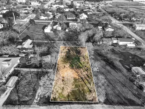 605 E Adams St, Itasca, TX 76055