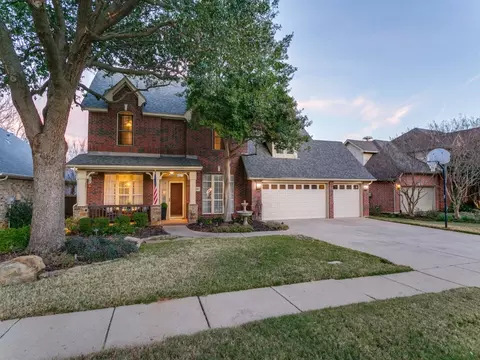 2710 Cobblestone Dr, Grapevine, TX 76051