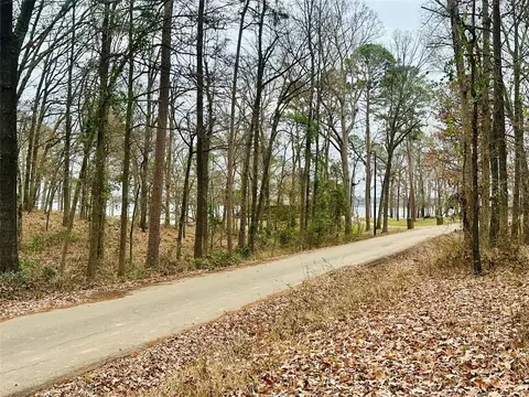 58 North County Road 2938, Mount Pleasant, TX 75455