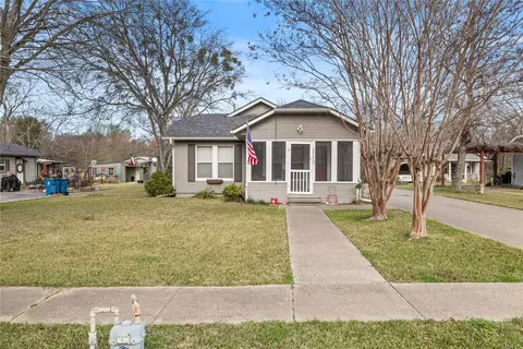 113 Woodland St, Malakoff, TX 75148