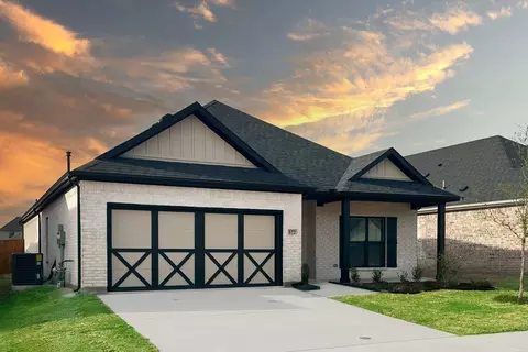 572 Oak Crk, Lavon, TX 75166
