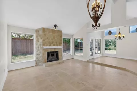 2935 Independence Dr, Mesquite, TX 75150 photo 8