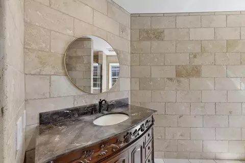 2935 Independence Dr, Mesquite, TX 75150 photo 2