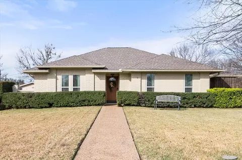 230 Hampton Ave, Corsicana, TX 75110