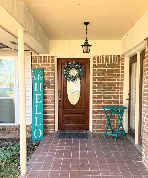 112 Meadow Ln, Groesbeck, TX 76642