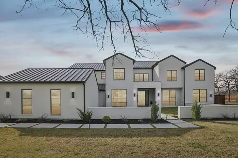 310 Shady Oaks Dr, Southlake, TX 76092