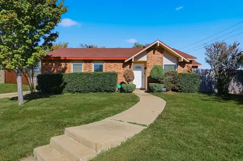 5016 Wheeler Cir, The Colony, TX 75056