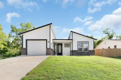 309 W Beckham St W, Sulphur Springs, TX 75482