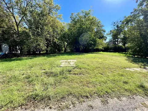 1306 Church St, Commerce, TX 75428