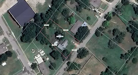 529 Poplar St, Italy, TX 76651