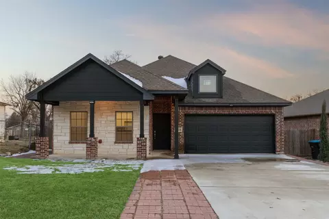 4824 Sunshine Dr, Fort Worth, TX 76105