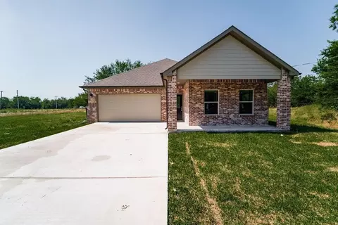 901 Hemphill St, Greenville, TX 75401