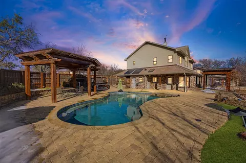 168 Mesa Grande Dr, Fort Worth, TX 76108