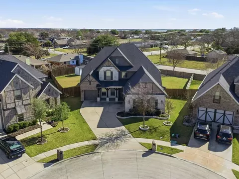 2700 Chablis Dr, Rowlett, TX 75088