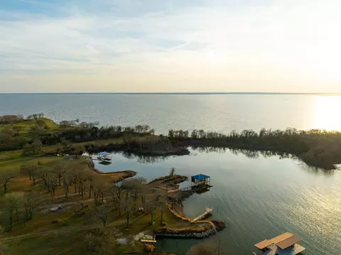 674 Briggs Blvd, East Tawakoni, TX 75472