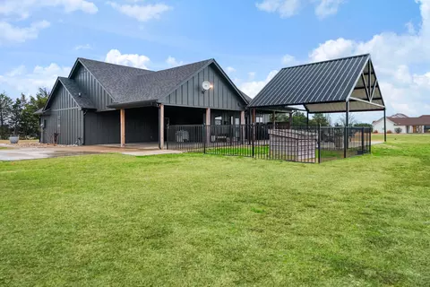 Exterior - 177 Cr 33700, Sumner, TX 75486 photo 4 of 4