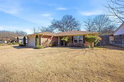 321 Hidden Valley Trl, Sherman, TX 75092