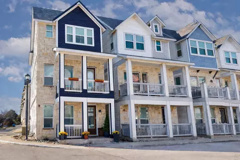 227 Lanyard Dr, Lewisville, TX 75057