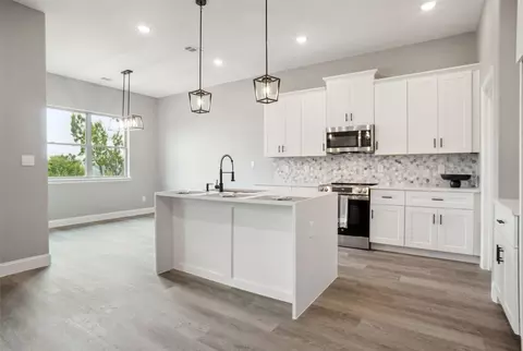 5824 Belaire Cir, Granbury, TX 76048