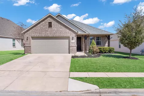 5241 Ranchero Trl, Fort Worth, TX 76126