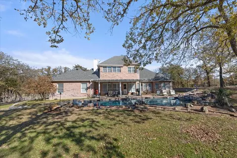 103 Iron Horse Ct, Azle, TX 76020