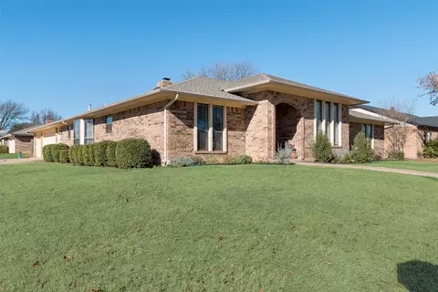 4336 Longmeadow Way, Fort Worth, TX 76133
