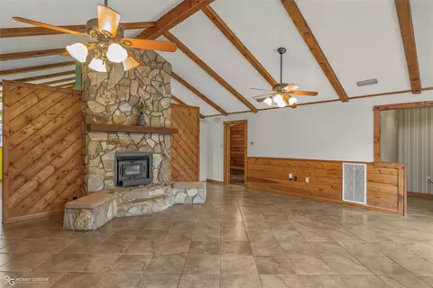 Living - 222 Weldon Johnson Rd, Minden, LA 71055 photo 3 of 5